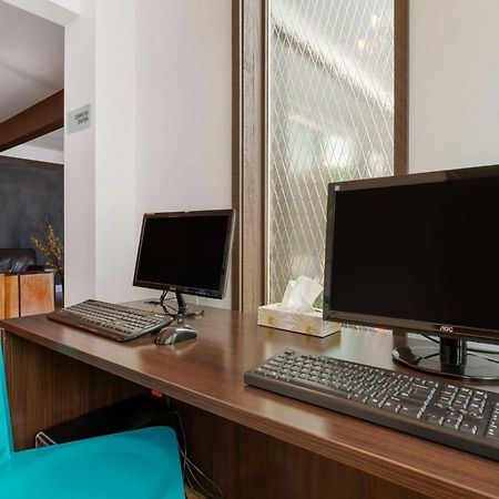 Stoke Hotel Surestay Collection By Best Western Revelstoke Exterior foto