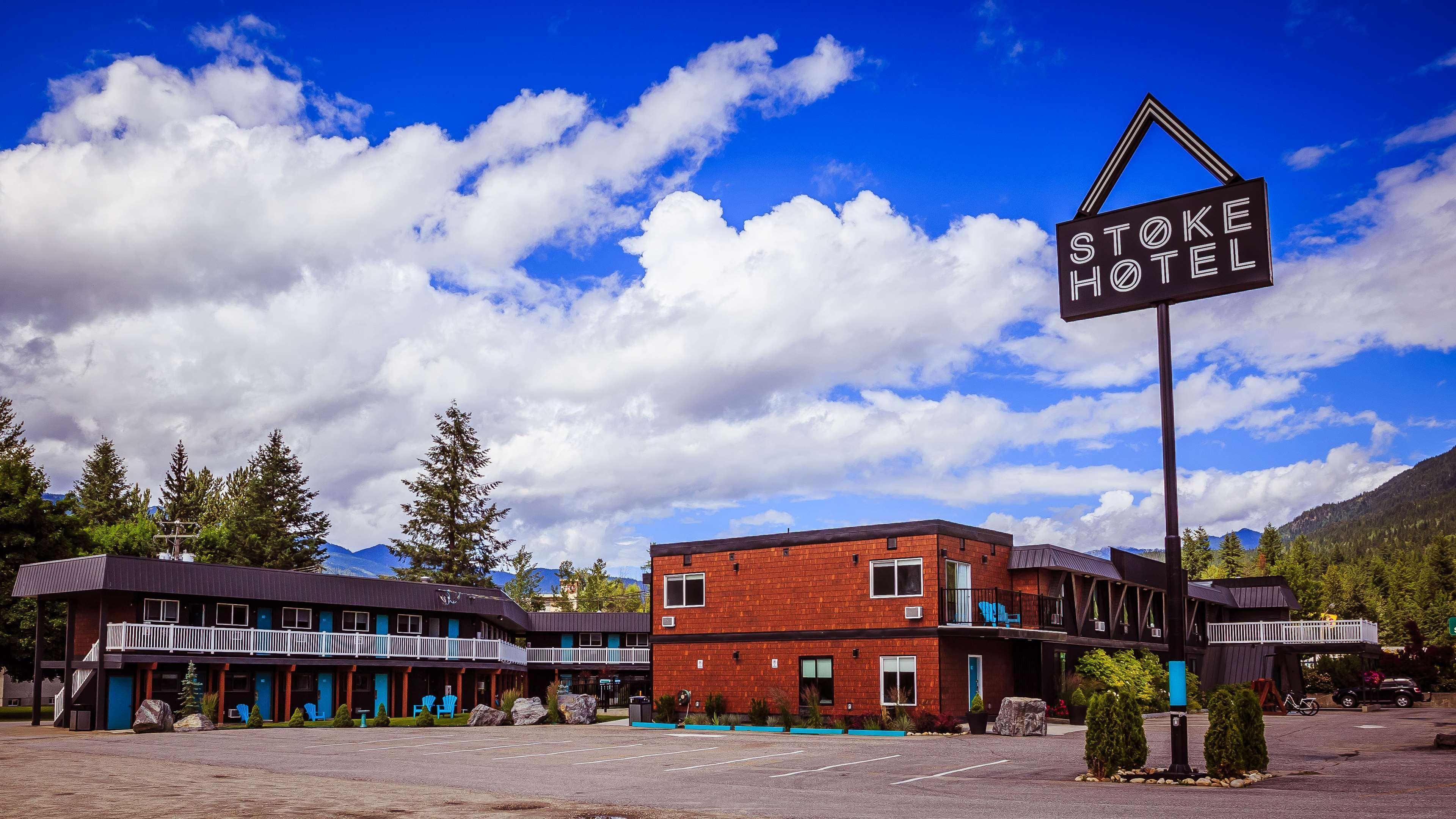Stoke Hotel Surestay Collection By Best Western Revelstoke Exterior foto