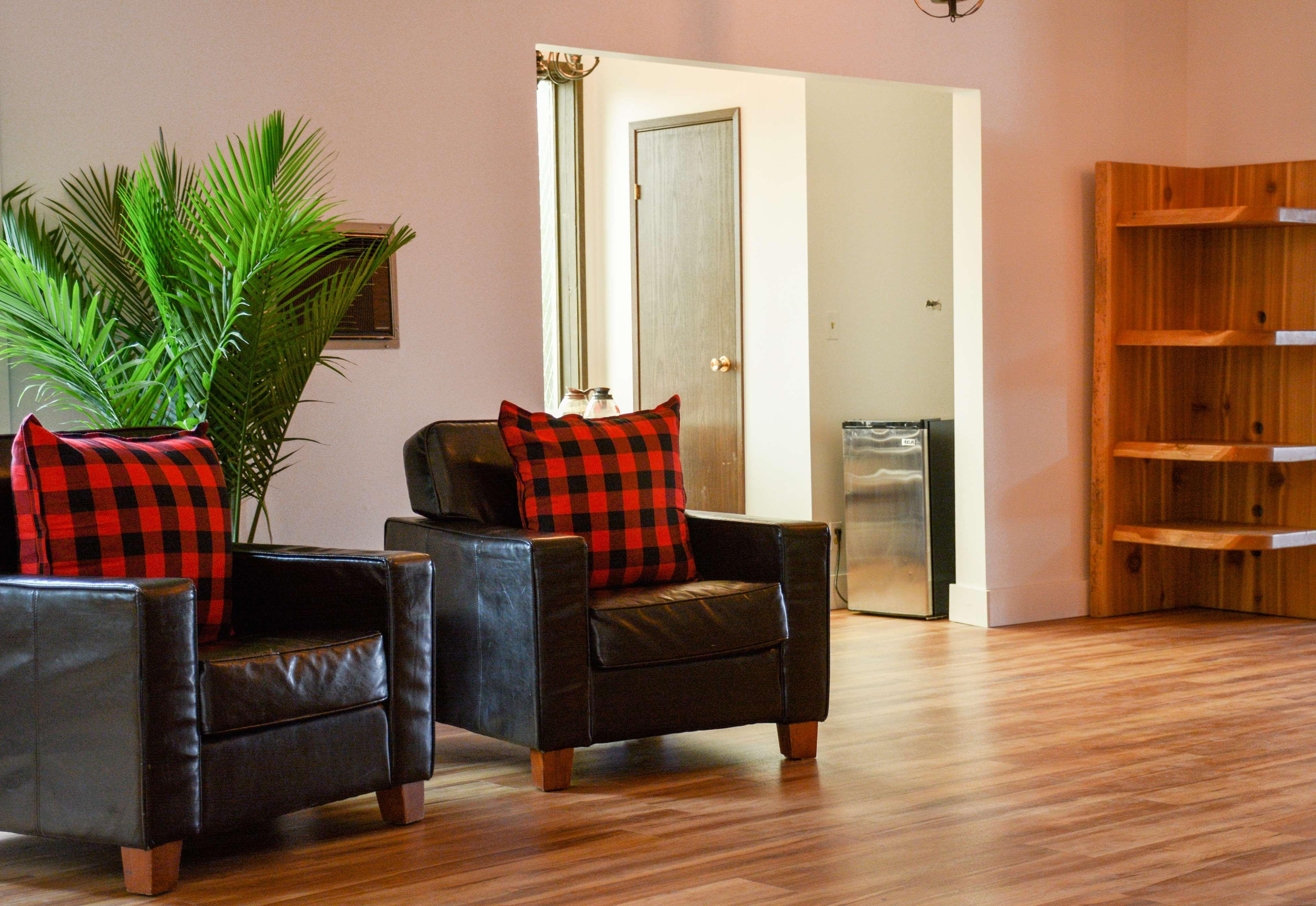 Stoke Hotel Surestay Collection By Best Western Revelstoke Exterior foto