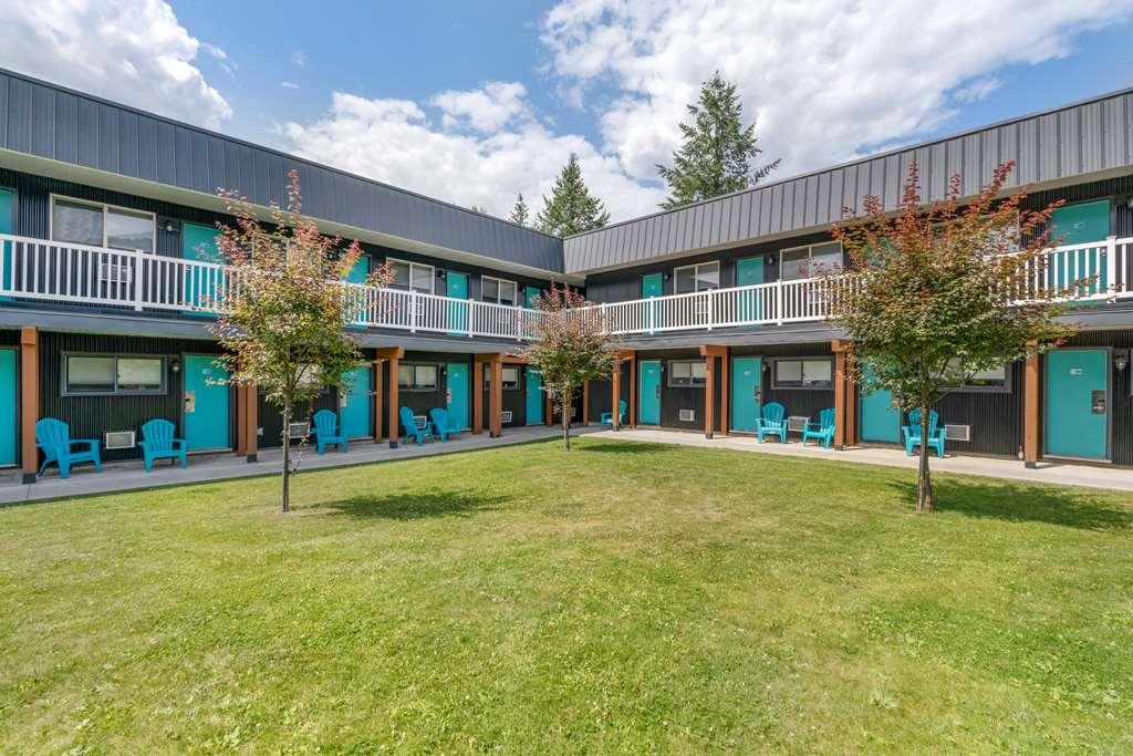 Stoke Hotel Surestay Collection By Best Western Revelstoke Exterior foto