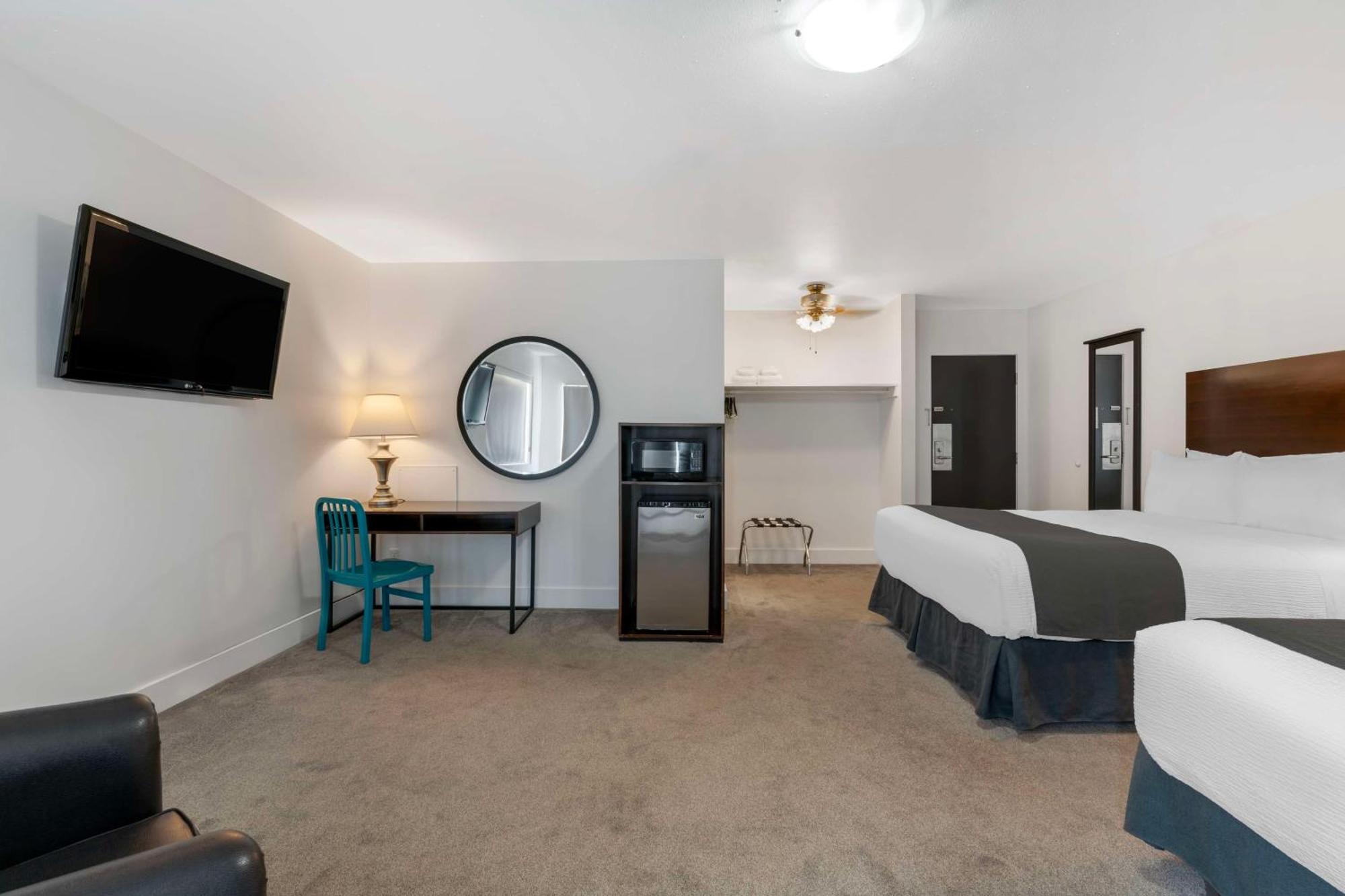 Stoke Hotel Surestay Collection By Best Western Revelstoke Exterior foto