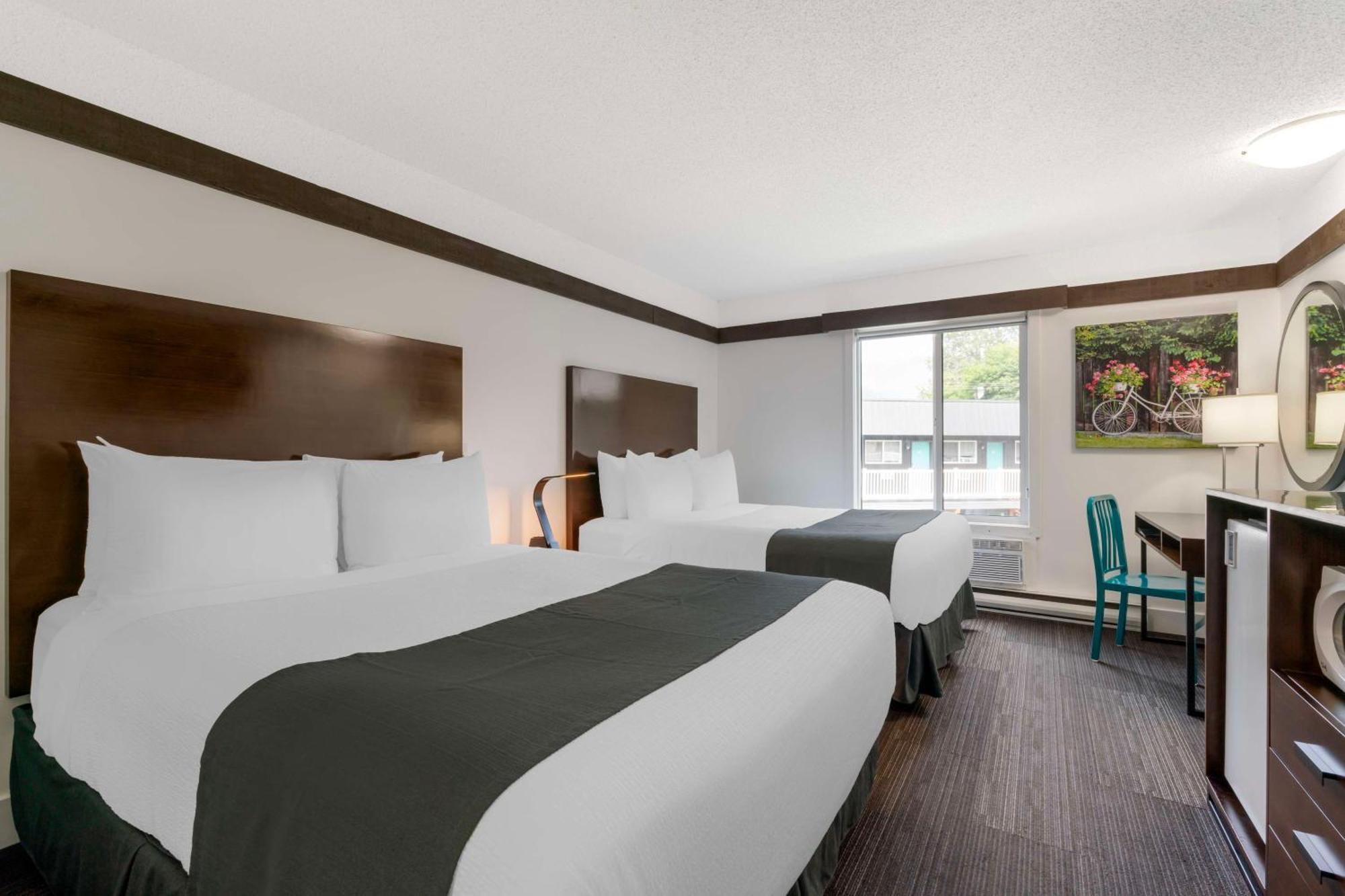 Stoke Hotel Surestay Collection By Best Western Revelstoke Exterior foto
