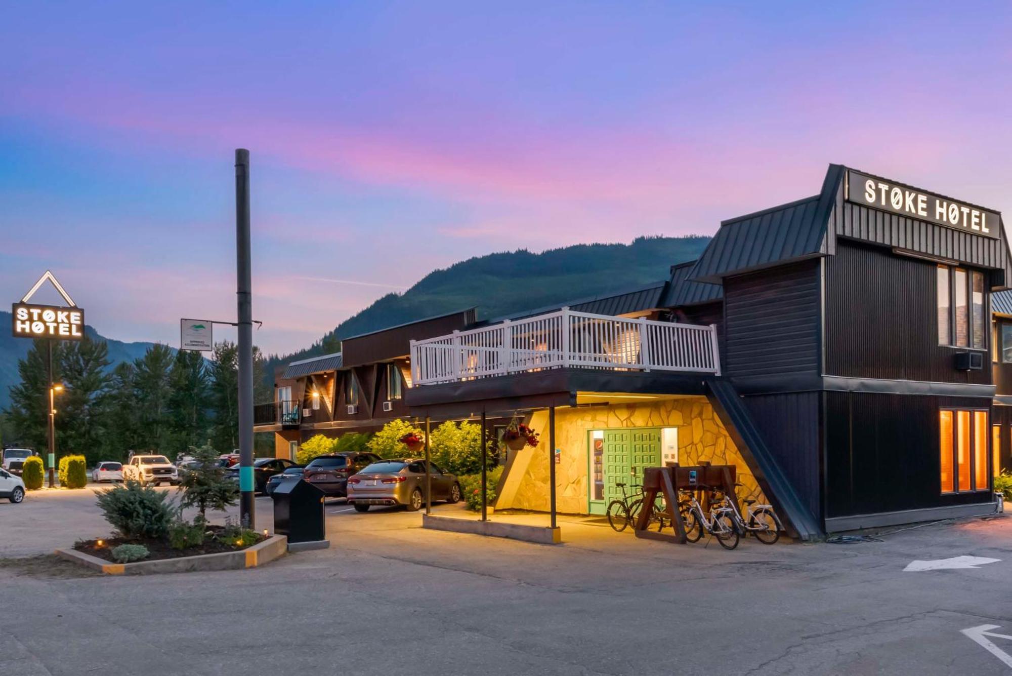 Stoke Hotel Surestay Collection By Best Western Revelstoke Exterior foto